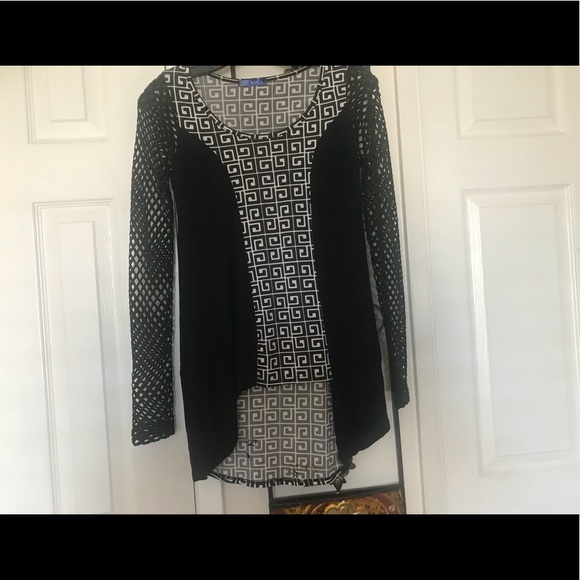 Top - Picture 4 of 4